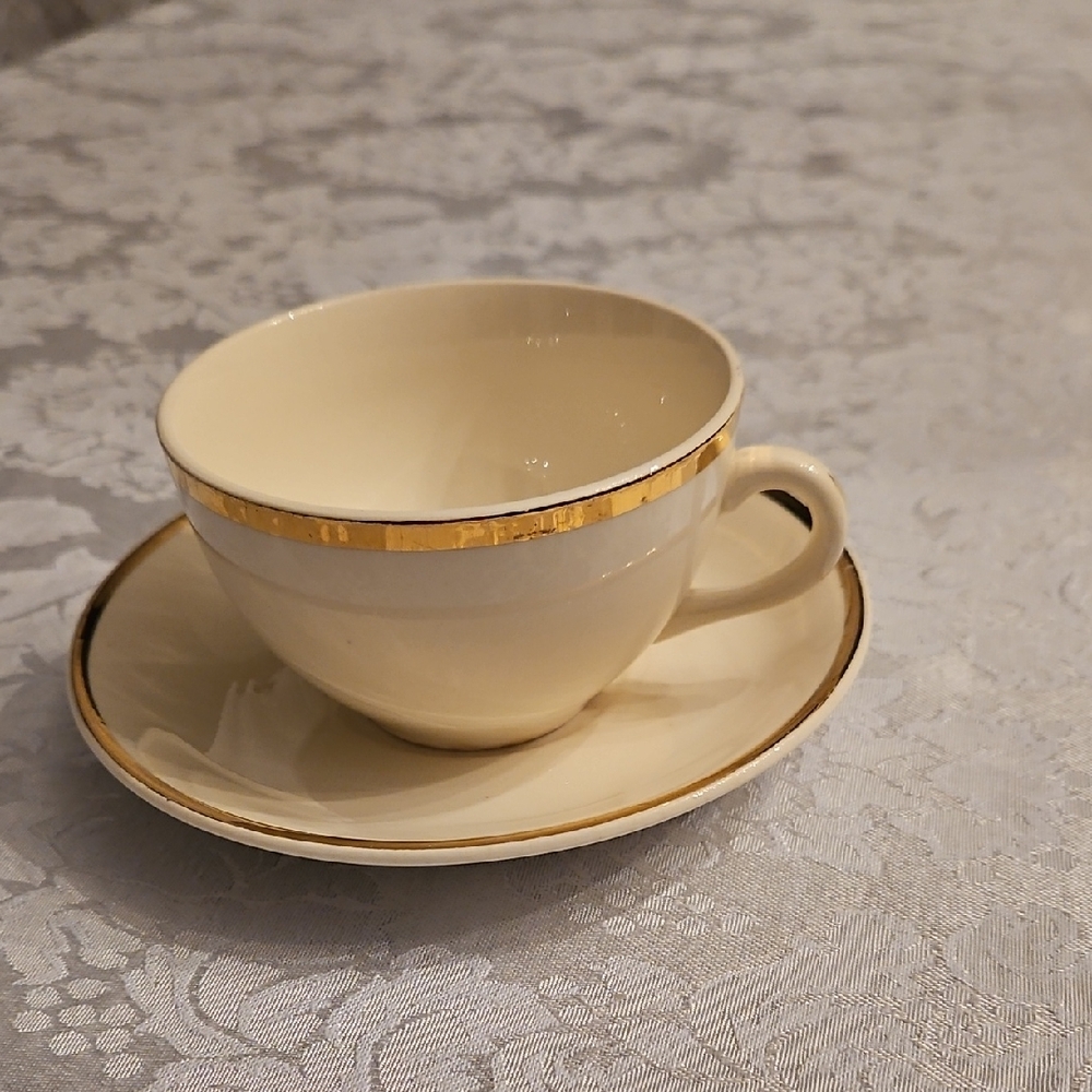 Homer Laughlin 1947 Cup& Saucer